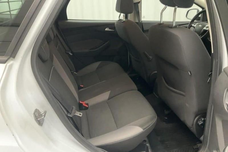 Begagnad Ford Focus 95 HK (69 kW) 2014 Vit Kombi