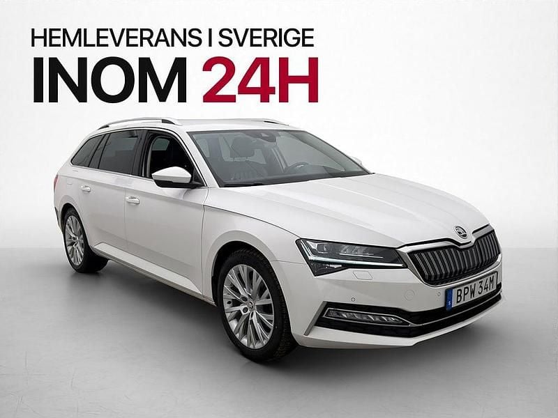 Begagnad Skoda Superb Business Line 218 HK (160 kW) 2021 Vit Kombi