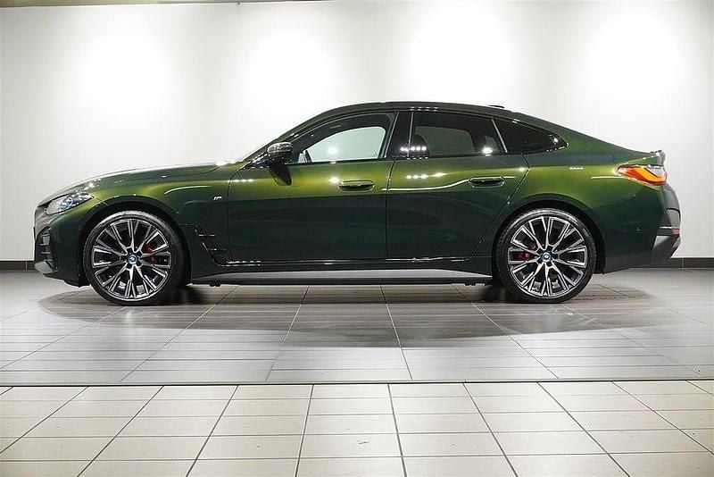 Begagnad BMW i4 M Sport 250 kW (340 HK) 2023 Grön Sedan