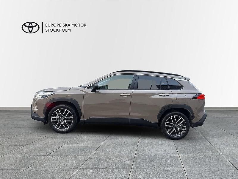 Begagnad Toyota Corolla Cross Executive 197 HK (144 kW) 2025 Brun SUV