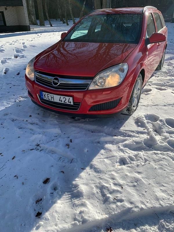 Begagnad 2010 Opel Astra | 28 000 kr (Bra pris) - Bild 1/4