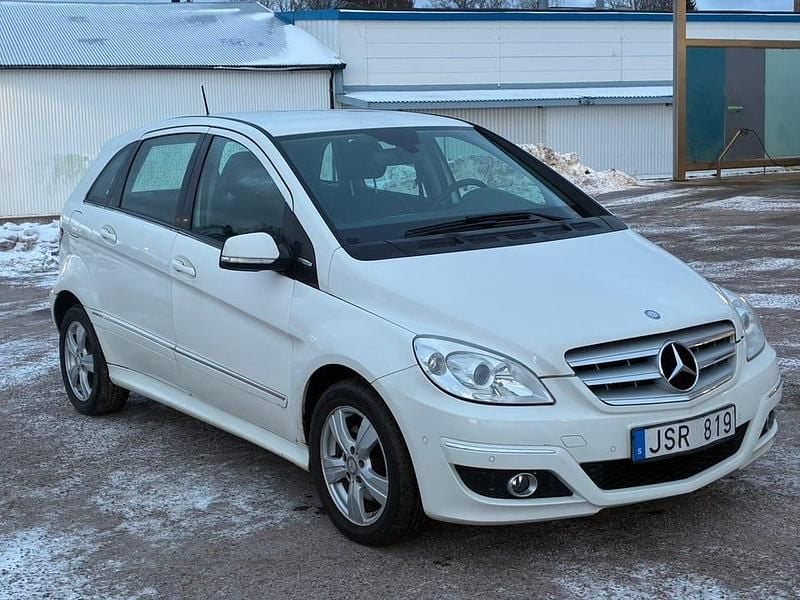 Begagnad Mercedes B170 116 HK (85 kW) 2009 Minibuss