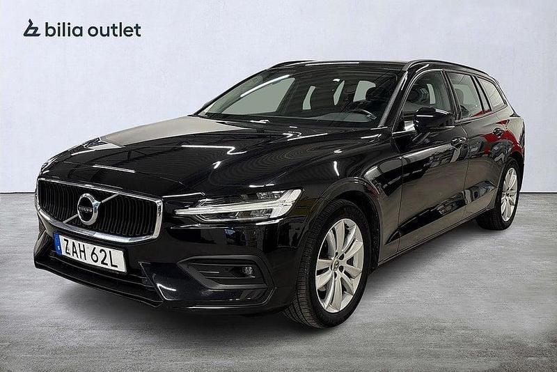 Svart Begagnad 2019 Volvo V60 Momentum Kombi | 259 800 kr (Marknadspris) - Bild 1/4