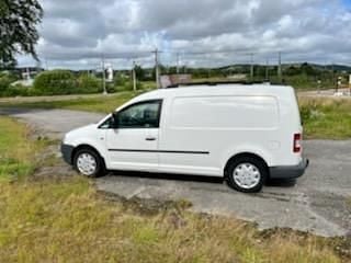 Vit Begagnad 2010 VW Caddy Maxi Minibuss | 45 000 kr (Bra pris) - Bild 1/3