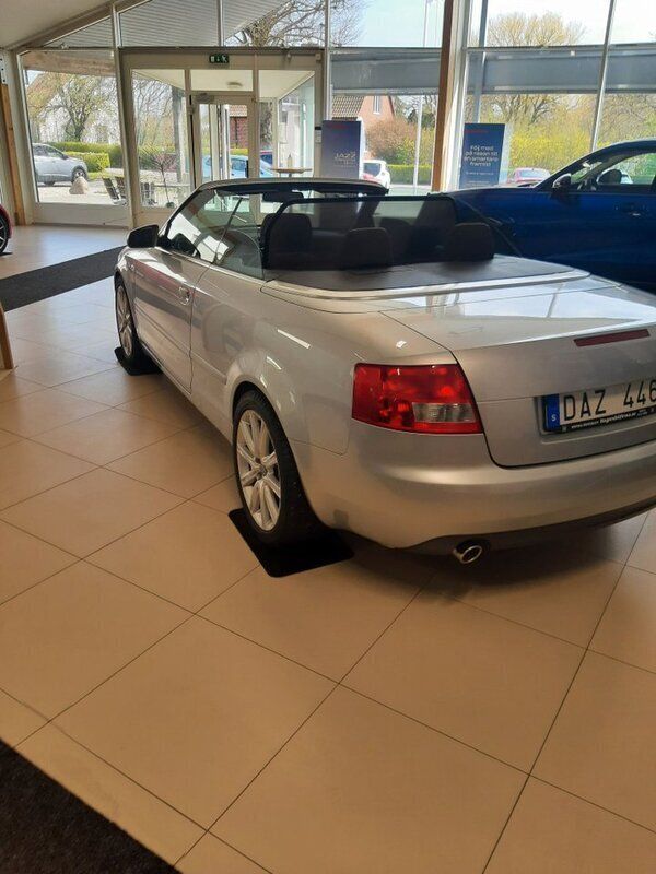 Begagnad Audi A4 Cabriolet 170 HK (125 kW) 2003 Silver Cab