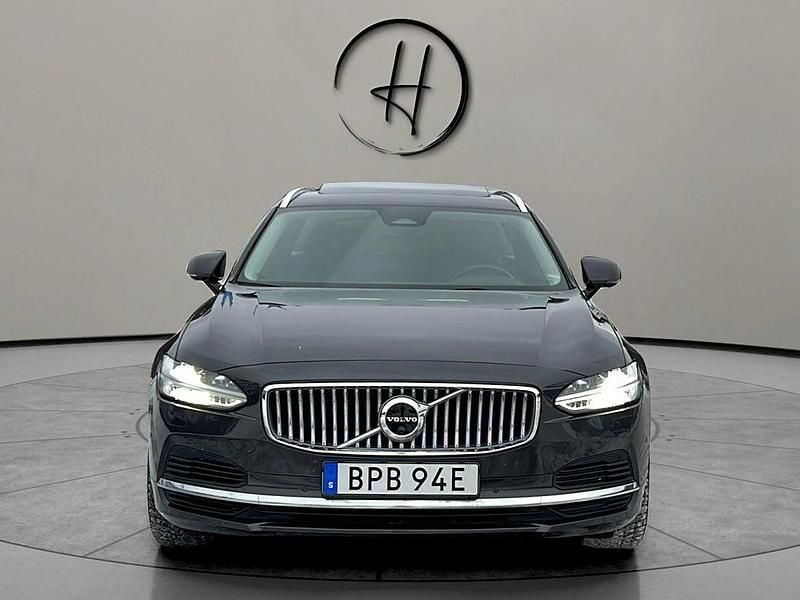 Begagnad Volvo V90 Inscription 253 HK (186 kW) 2021 Grå Kombi