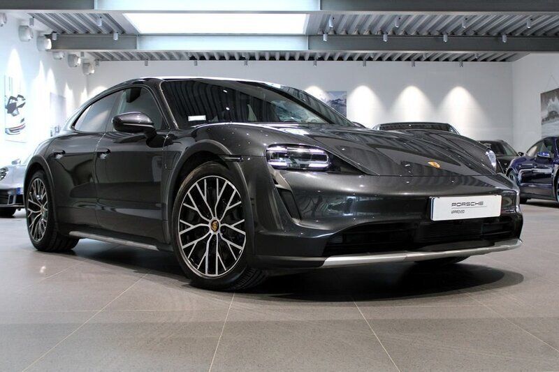 Grå (volcano grey metallic) Begagnad 2023 Porsche Taycan Cross Turismo Sedan | 795 000 kr - Bild 1/4