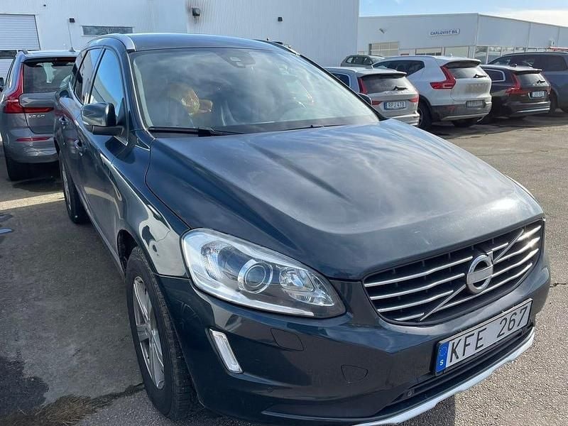 Begagnad Volvo XC60 Summum 163 HK (119 kW) 2014 Savilegrå metallic SUV