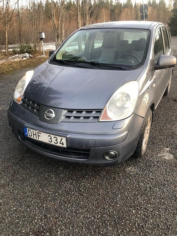 Begagnad 2008 Nissan Note Halvkombi | 15 500 kr (Marknadspris) - Bild 1/4