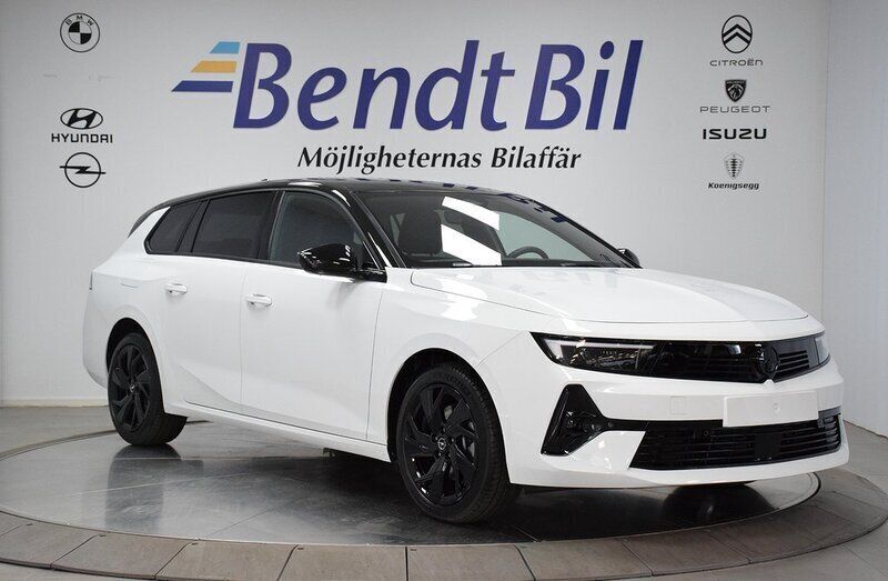 Vit Ny 2024 Opel Astra Kombi | 329 900 kr (Marknadspris) - Bild 1/4