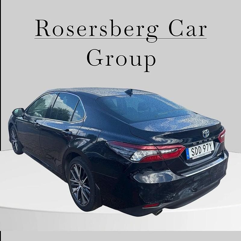Begagnad Toyota Camry Hybrid Executive 218 HK (160 kW) 2022 Svart Sedan