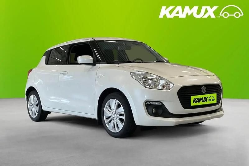 Vit Begagnad 2019 Suzuki Swift Halvkombi | 109 800 kr (Marknadspris) - Bild 1/4