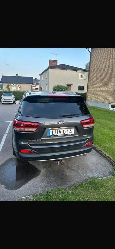 Begagnad 2016 Kia Sorento SUV | 135 000 kr (Marknadspris) - Bild 1/4