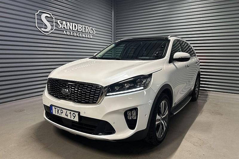 Vit Begagnad 2018 Kia Sorento GT-Line SUV | 344 500 kr (Marknadspris) - Bild 1/4