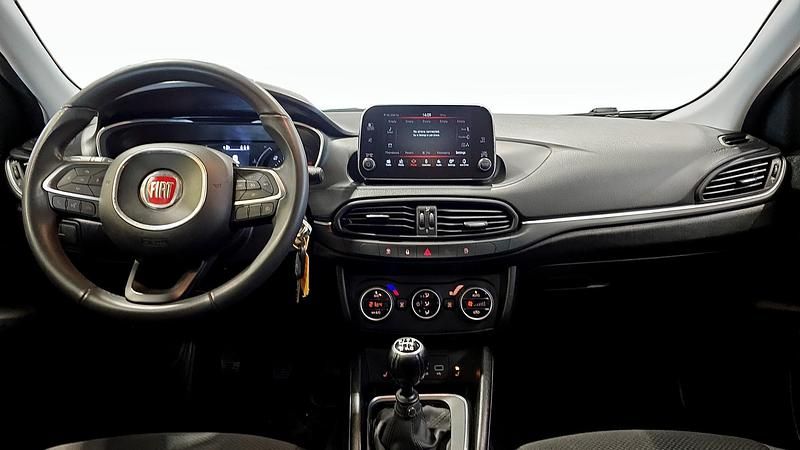 Begagnad Fiat Tipo Lounge 120 HK (88 kW) 2017 Vit Kombi