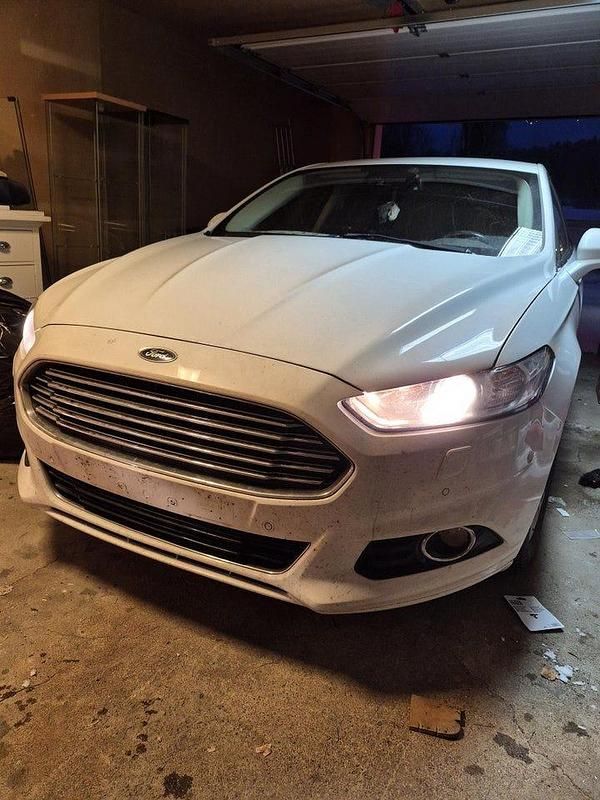 Begagnad 2016 Ford Mondeo Business Edition Kombi | 135 900 kr (Marknadspris) - Bild 1/4