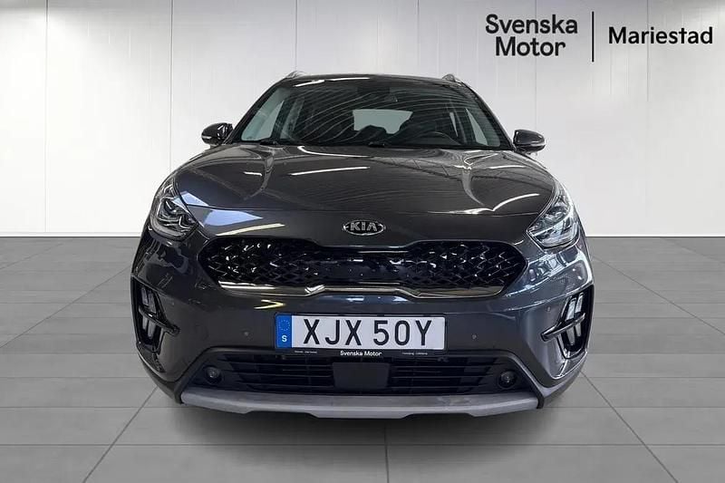 Begagnad Kia Niro Advance 143 HK (105 kW) 2021 Grå SUV