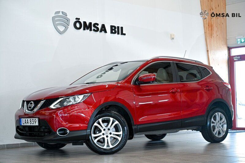 Röd Begagnad 2015 Nissan Qashqai 360º SUV | 119 800 kr (Marknadspris) - Bild 1/4