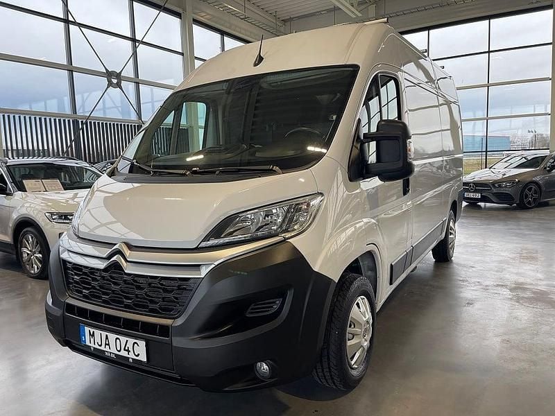 Vit Begagnad 2022 Citroën Jumper Minibuss | 299 900 kr (Lite dyr) - Bild 1/4
