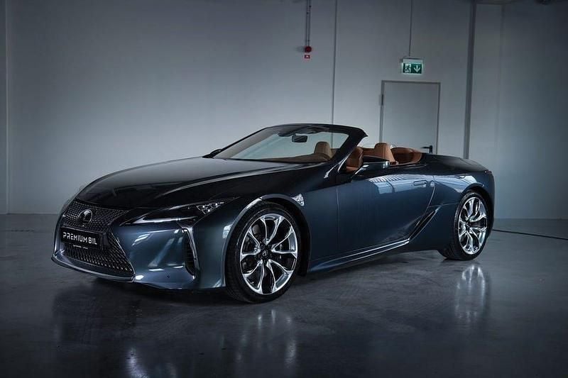 Grå Begagnad 2021 Lexus LC 500 Luxury Line Cab | 939 000 kr - Bild 1/4