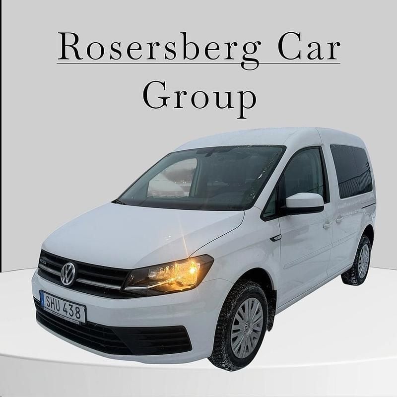 Vit Begagnad 2018 VW Caddy Life Minibuss | 179 875 kr (Marknadspris) - Bild 1/4