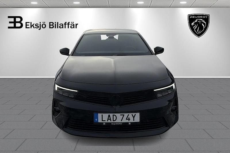 Begagnad Opel Astra 131 HK (96 kW) 2024 Svart Halvkombi