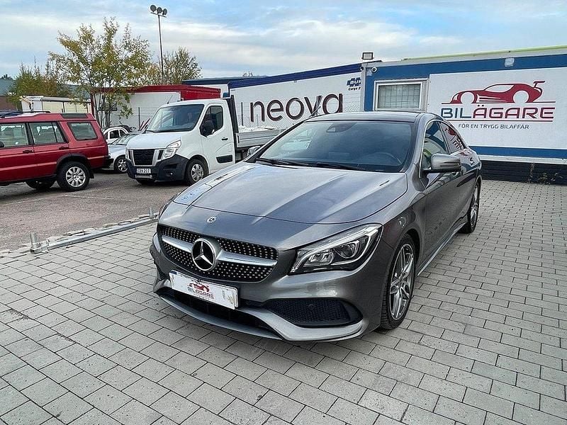 Mörkgrå (grå) Begagnad 2018 Mercedes CLA180 AMG Sedan | 209 900 kr - Bild 1/4