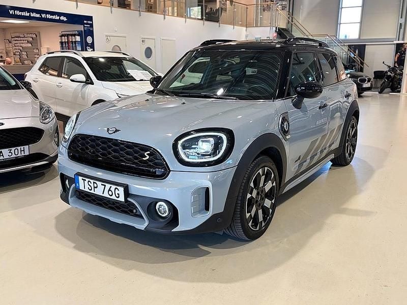 Grå Begagnad 2022 Mini Cooper Countryman Untamed Edition SUV | 329 900 kr (Marknadspris) - Bild 1/4