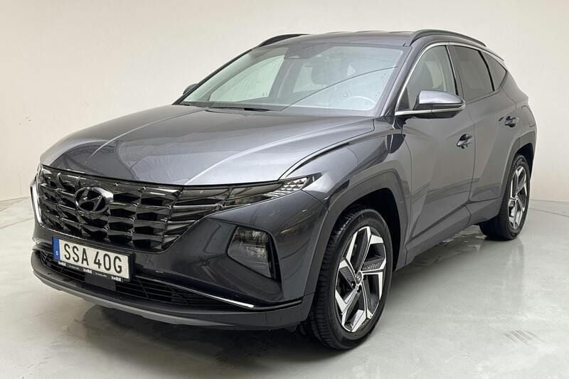 Grå Begagnad 2022 Hyundai Tucson Advanced SUV | 289 000 kr (Marknadspris) - Bild 1/4