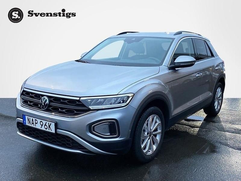 Silver Begagnad 2025 VW T-Roc SUV | 319 000 kr (Dyr) - Bild 1/4