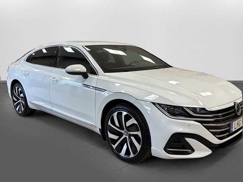 Begagnad VW Arteon R-line 218 HK (160 kW) 2021 Vit Halvkombi