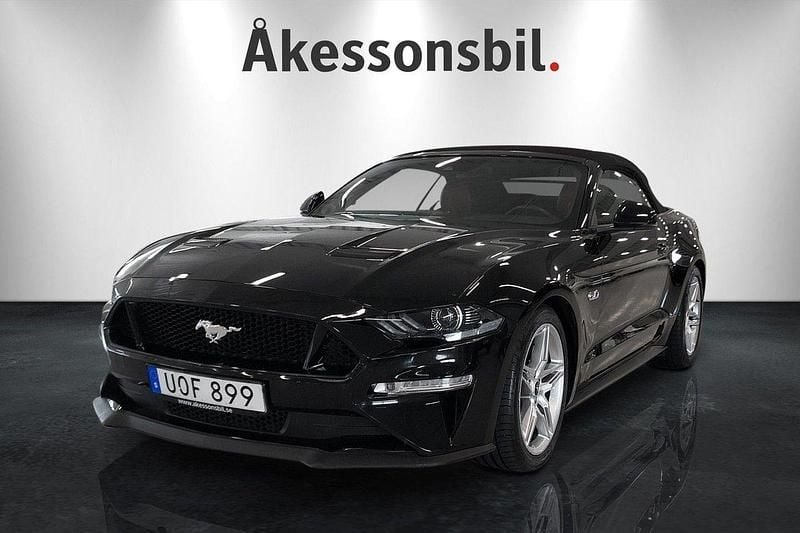 Svart Begagnad 2018 Ford Mustang GT Convertible Cab | 489 000 kr (Marknadspris) - Bild 1/4