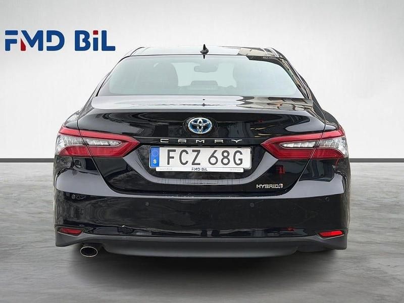 Begagnad Toyota Camry Hybrid Executive 218 HK (160 kW) 2021 Svart