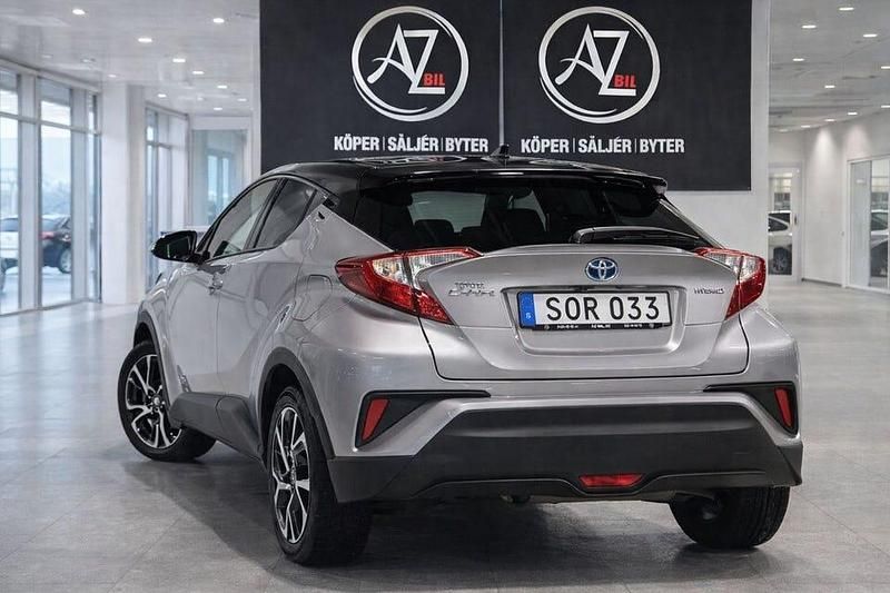 Begagnad Toyota C-HR Style 122 HK (89 kW) 2017 Grå SUV
