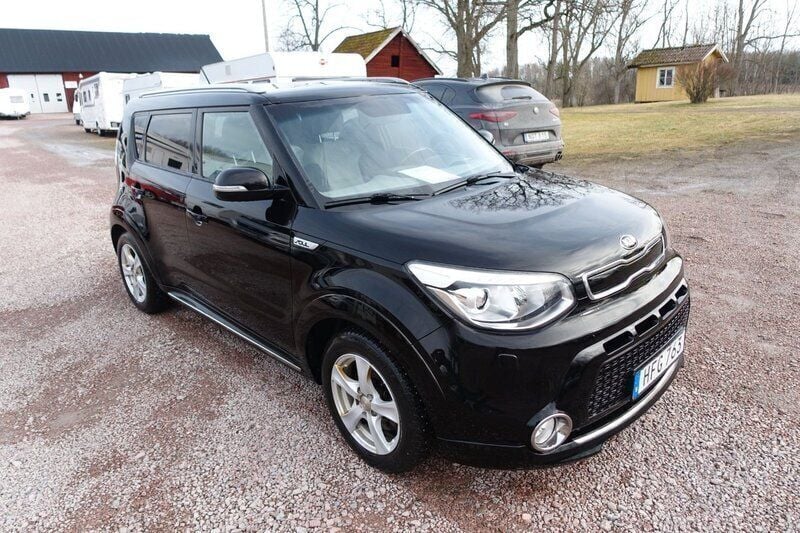 Svart Begagnad 2015 Kia Soul SUV | 79 000 kr (Bra pris) - Bild 1/4