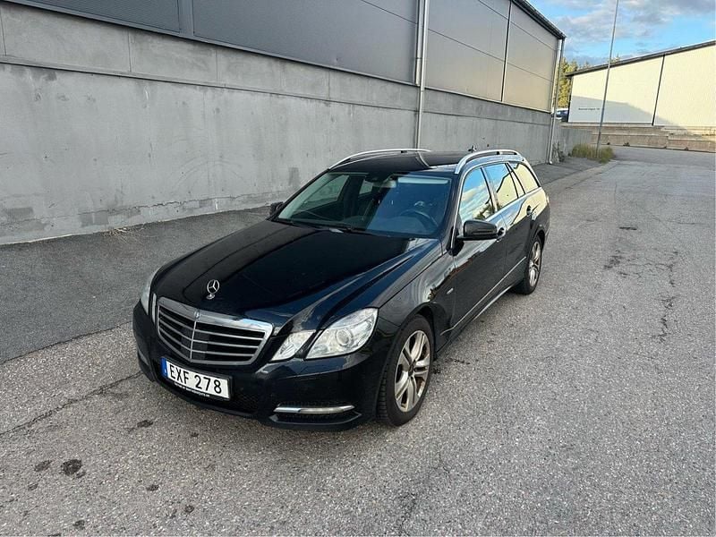 Svart Begagnad 2011 Mercedes E350 Kombi | 61 000 kr (Superpris) - Bild 1/4
