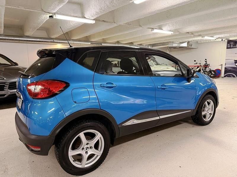 Begagnad Renault Captur 90 HK (66 kW) 2016 Ljusblå (blå) SUV