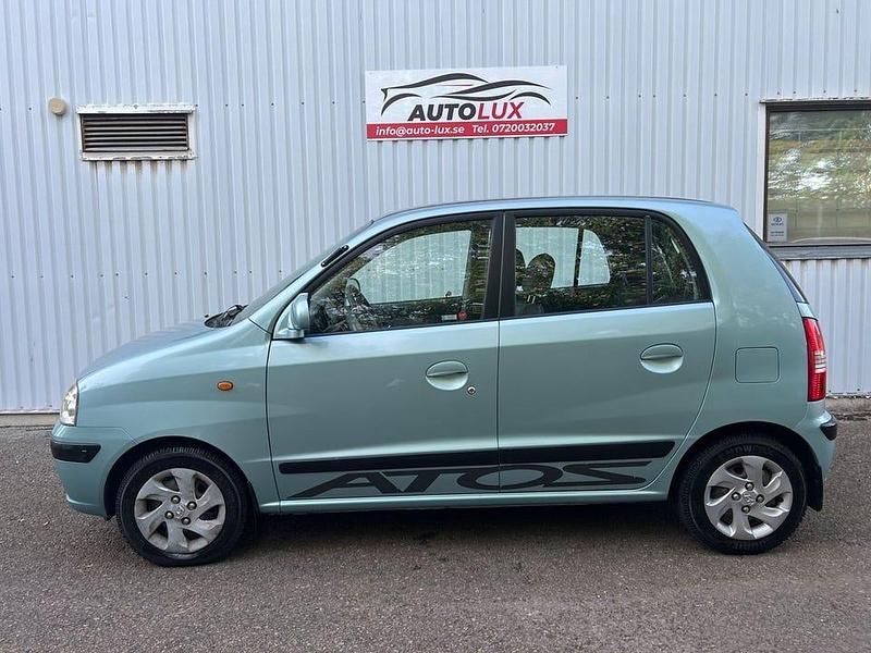 Ljusblå (blå) Begagnad 2005 Hyundai Atos Prime Halvkombi | 26 900 kr - Bild 1/4