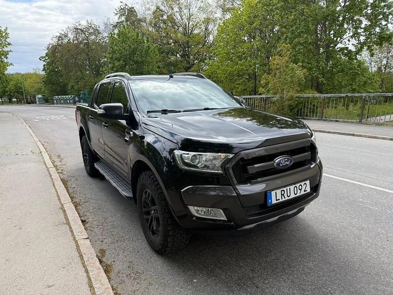 Svart Begagnad 2017 Ford Ranger Pickup | 175 000 kr (Marknadspris) - Bild 1/4