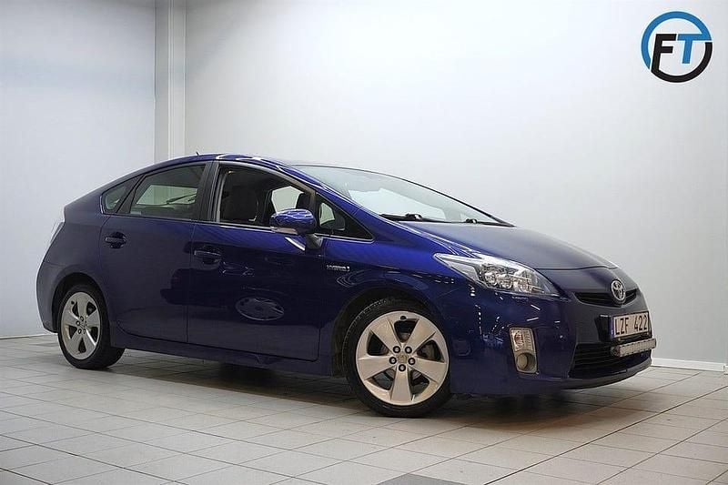 Blå Begagnad 2011 Toyota Prius Halvkombi | 99 900 kr (Marknadspris) - Bild 1/4