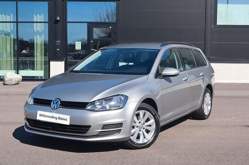 Silver Begagnad 2014 VW Golf VII Kombi | 89 900 kr (Marknadspris) - Bild 1/4