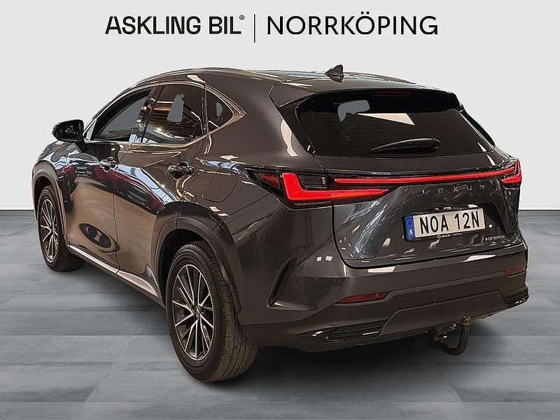 Begagnad Lexus NX350h Business Edition 242 HK (177 kW) 2025 Grå SUV