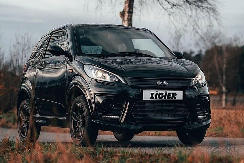 Flerfärgad Begagnad 2018 Ligier JS50 Halvkombi | 119 900 kr - Bild 1/3