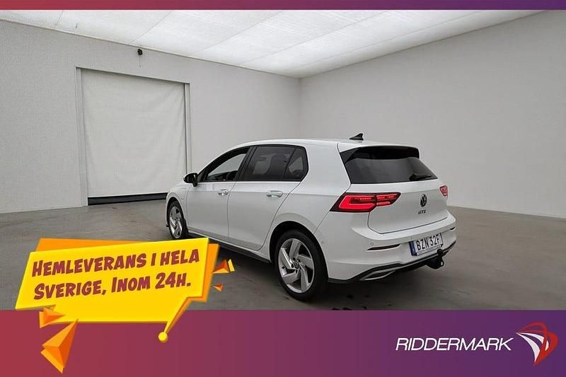 Begagnad VW Golf VIII GTE 245 HK (180 kW) 2021 Vit Halvkombi