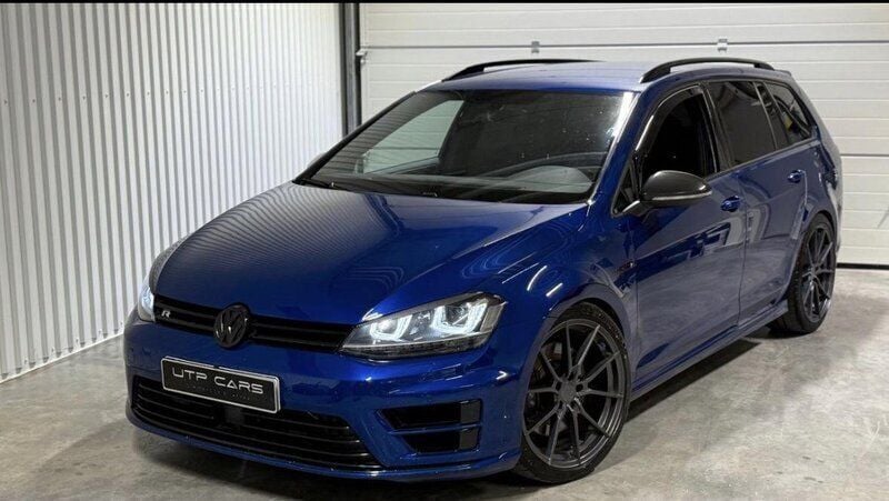 Blå Begagnad 2017 VW Golf VII R Kombi | 260 000 kr (Marknadspris) - Bild 1/4