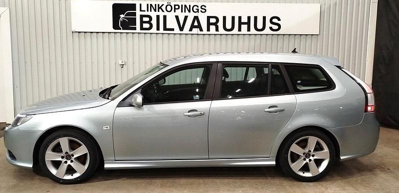 Grå Begagnad 2010 Saab 9-3 Kombi | 82 900 kr (Dyr) - Bild 1/4