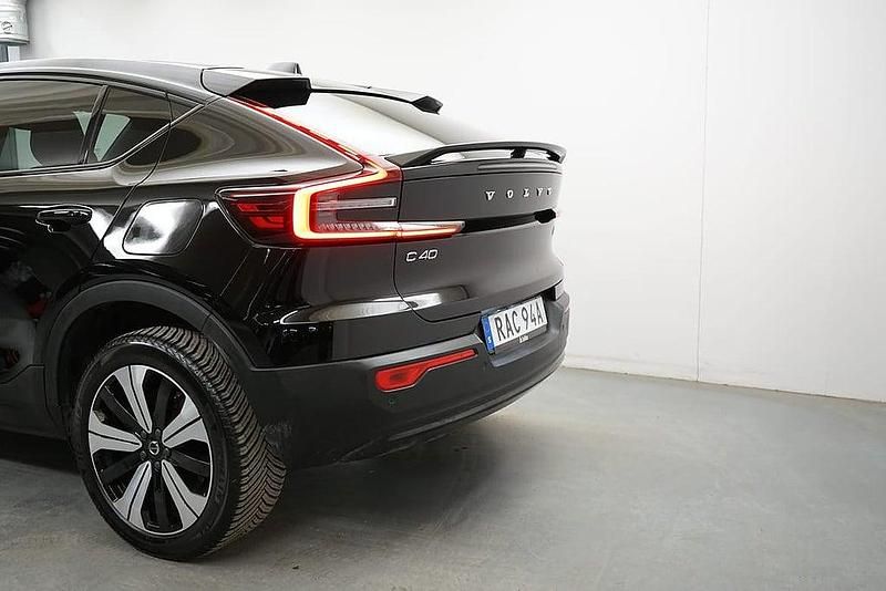 Begagnad Volvo C40 Core 169 kW (231 HK) 2022 Svart SUV
