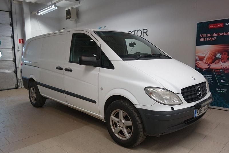 Vit Begagnad 2010 Mercedes Vito Minibuss | 79 900 kr (Dyr) - Bild 1/4