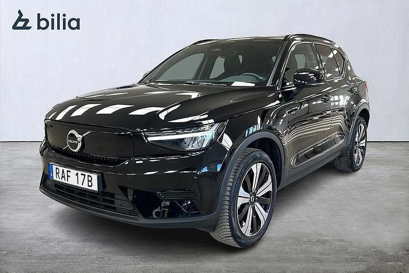 Svart Begagnad 2022 Volvo XC40 Single Motor SUV | 309 900 kr - Bild 1/3