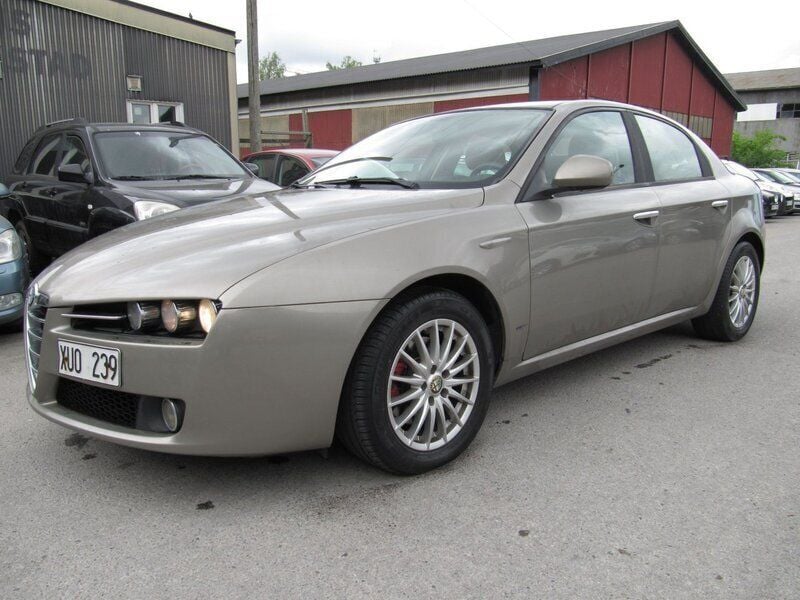 Begagnad 2006 Alfa Romeo 159 Sedan | 37 500 kr - Bild 1/4